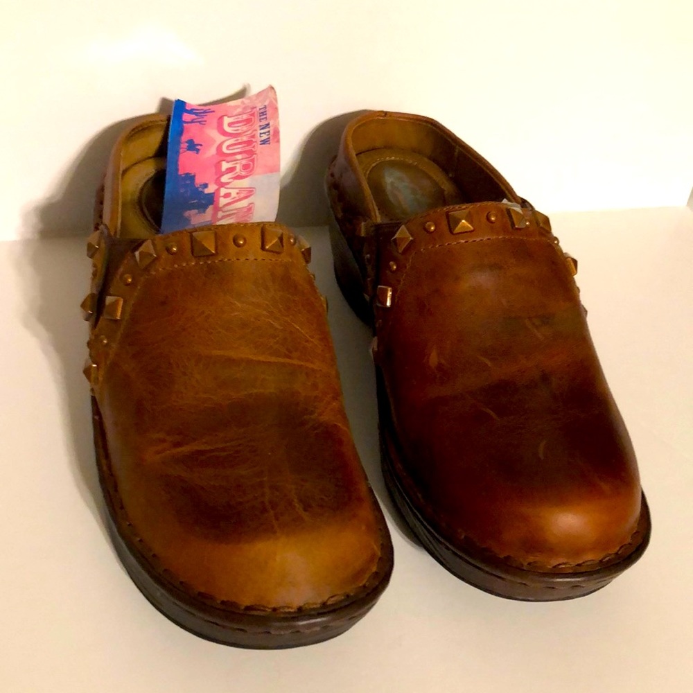 Y2K Durango Head West Studded Dream Clogs, Size 6M, Color Cognac Brown “NIB”